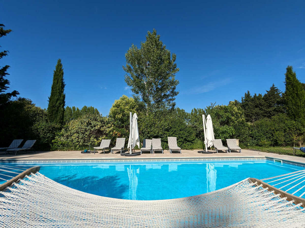 Piscine de la Guest house Couleur Lavande